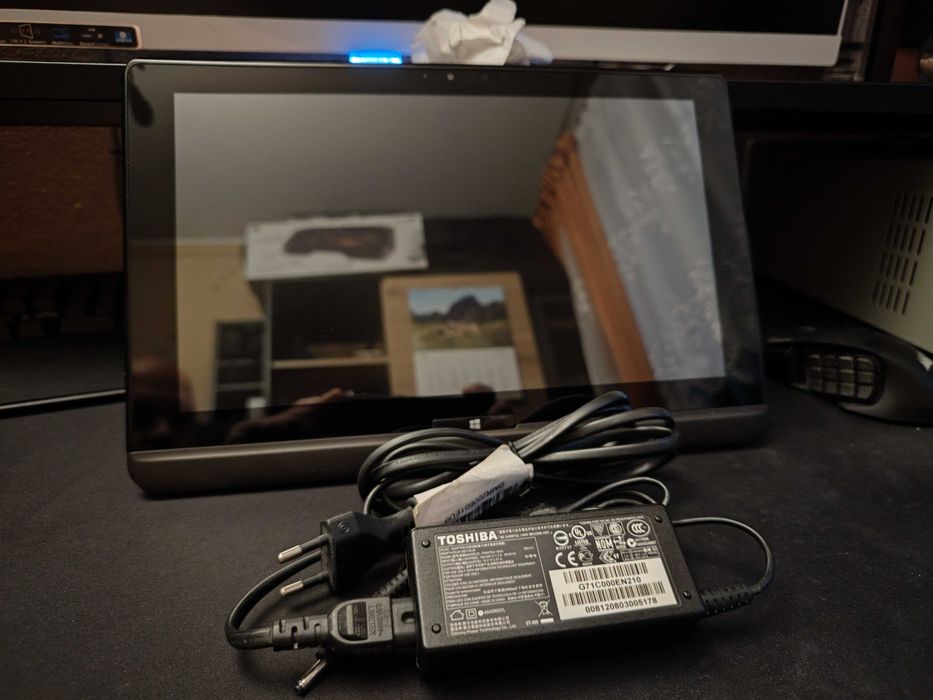 Toshiba Satellite U920t - laptop i tablet w jednym - USZKODZONE!