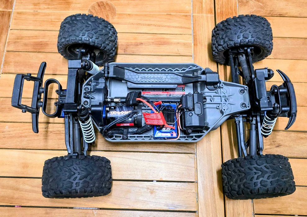 Traxxas Rustler 4x4 Brushless - Kit Led Light - Como Novo