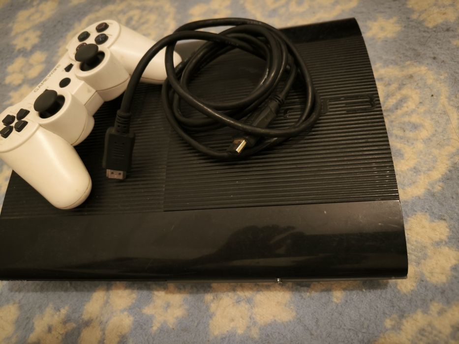 PlayStation 3 Super Slim Desbloqueada – Excelente Estado