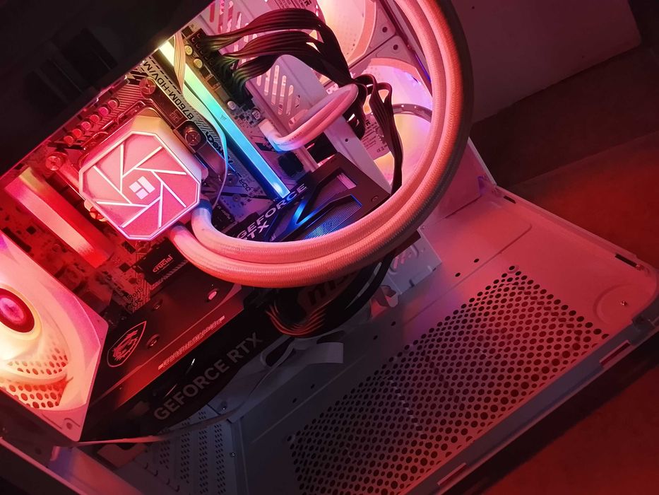 Poderoso pc gamer DDR5 com i5 13600kf e 5060ti