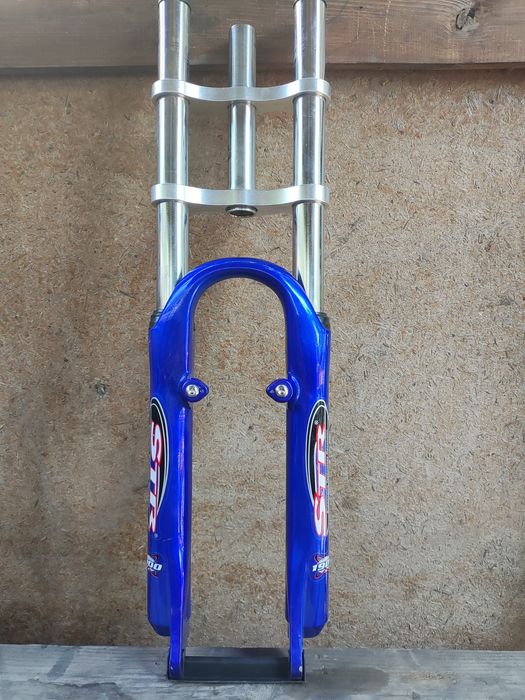 Велосипедная вилка амортизаторы