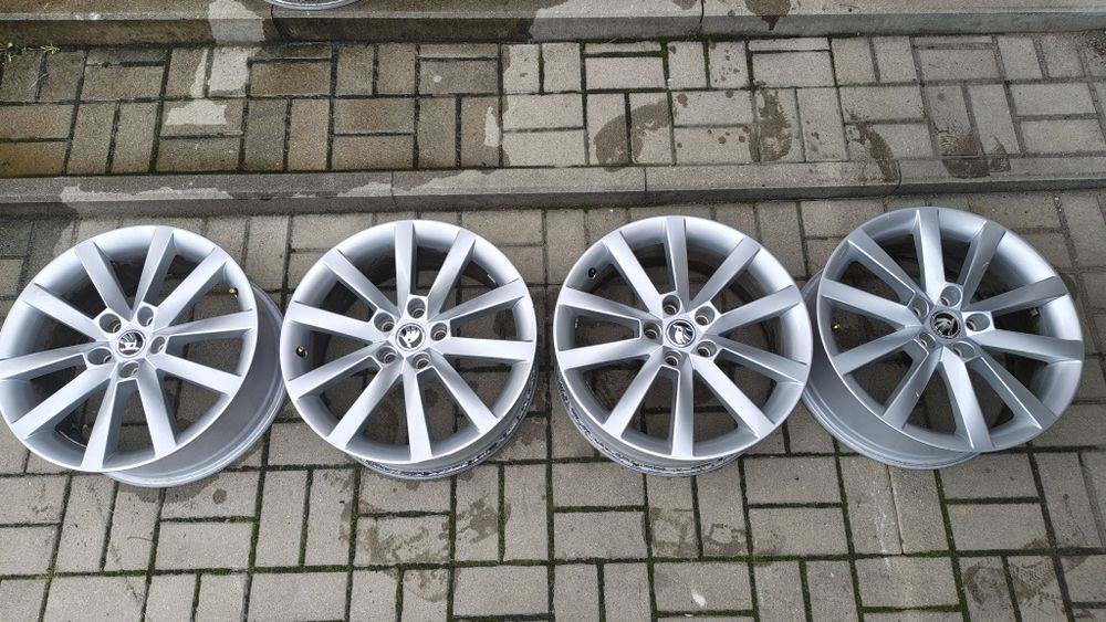 Felgi 18" 5x112 otwór centralny 57,1