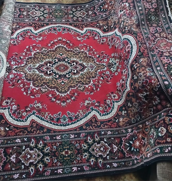 Килим 2.30 ×3.18 ковер бельгийский висел на стене