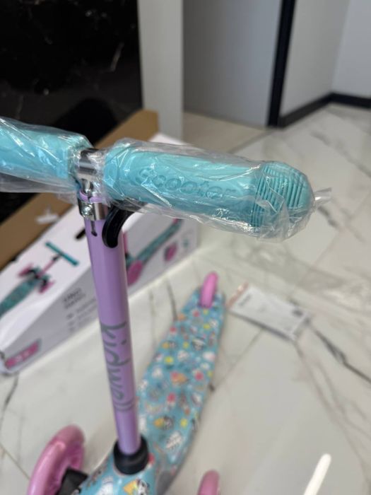 Самокат триколісний Kidwell Uno Happy для дівчинки рожевий бірюзовий