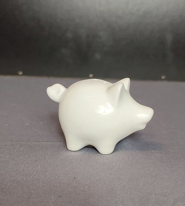 Solniczka świnka ceramiczna biała mini