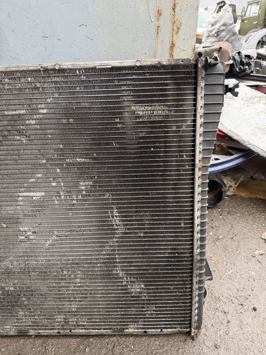 Радиатор bmw x5 e53 бмв х5е53.