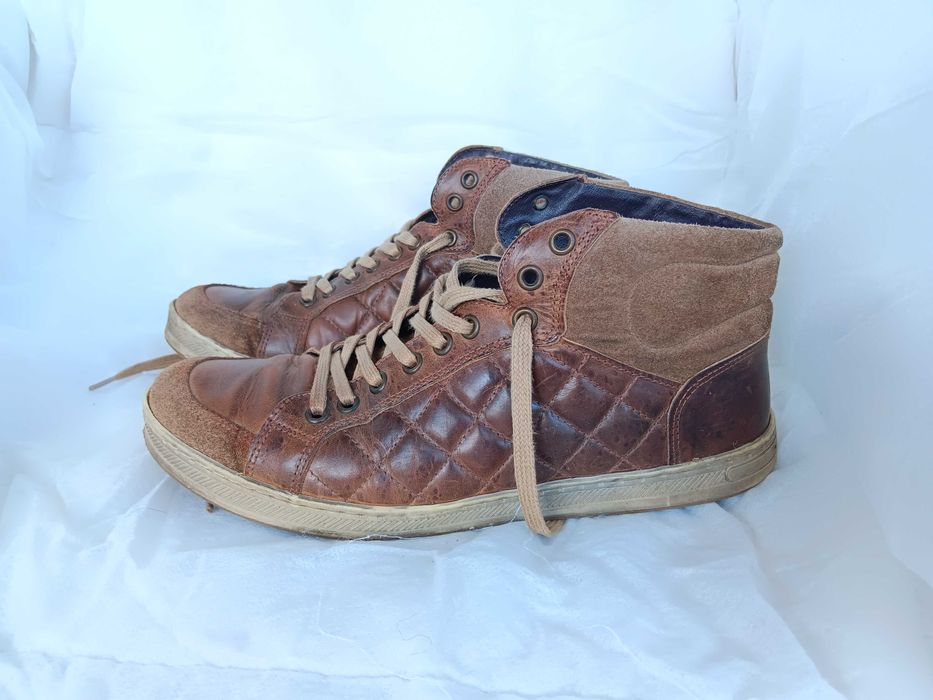 Botas sapatos Bocage em pele com atacadores