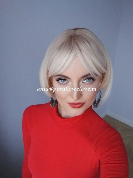 Peruka jasny blond ombre krótki bob włosy na co dzień jak naturalne