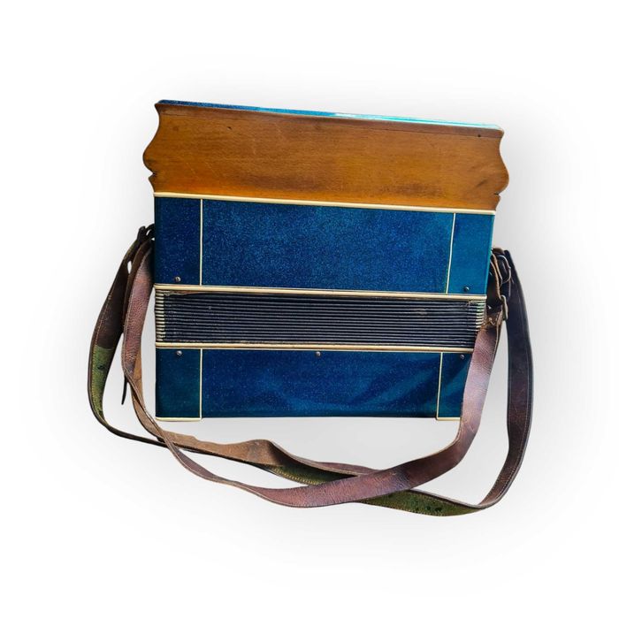 Acordeão Paolo Soprani Escala Madrepérola Metal 75 Baixos c/ Mala