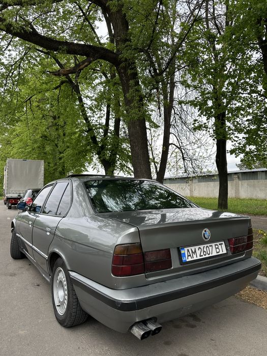 Продам BMW E34 М20б25