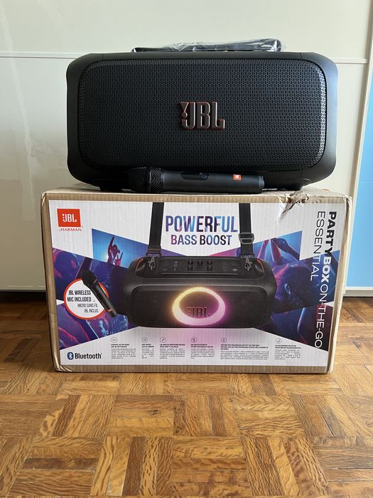 Vendo coluna JBL On-The-Go com microfone e caixa, como nova!!