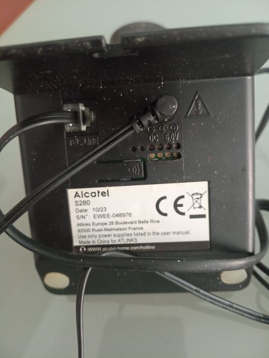 2 telefones sem fio - Motorola e Alcatel	usados