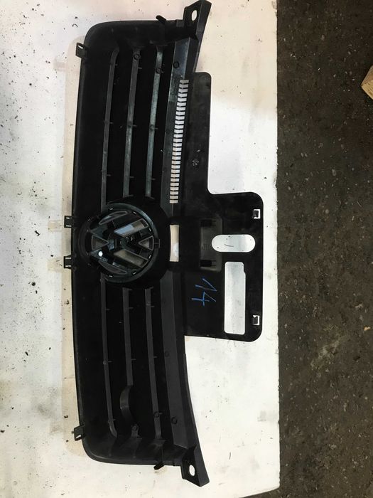 Grill VolksWagen Polo