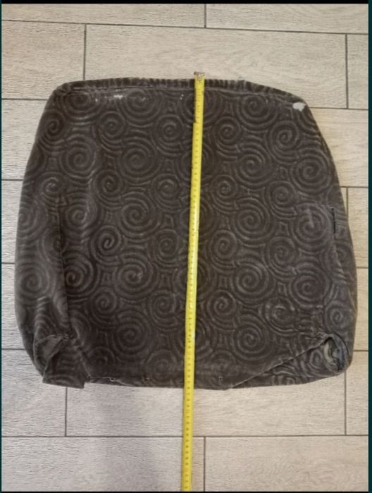 Продаються.Чохли універсальні.