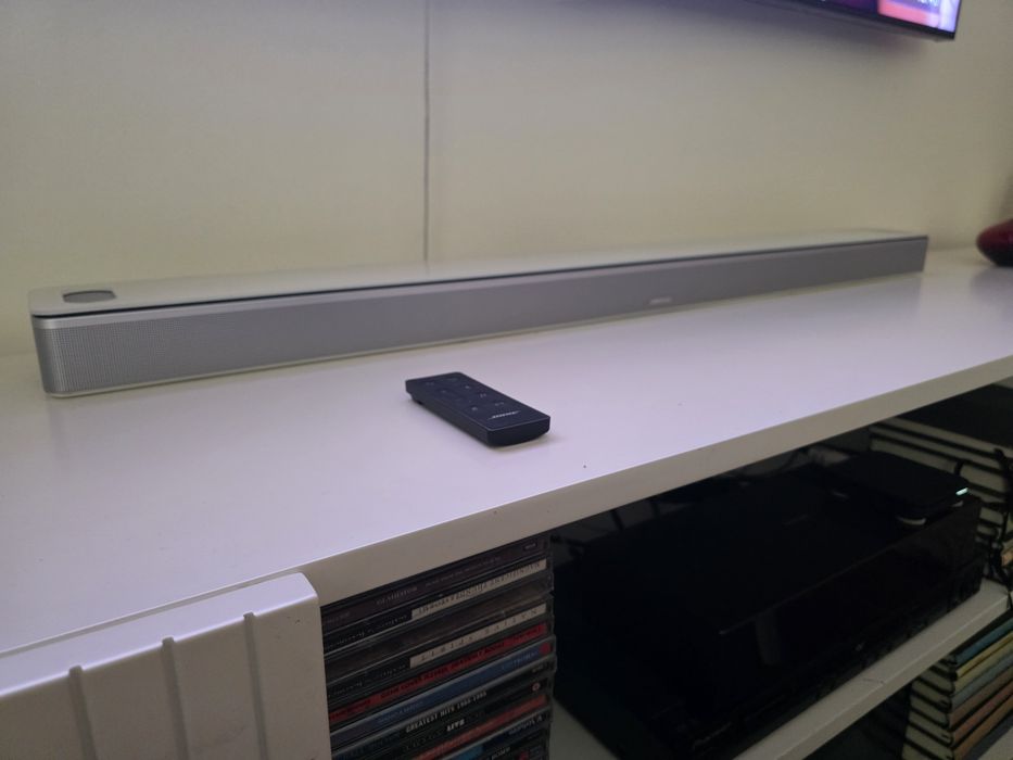 Vendo barra de som bose ultra em branco