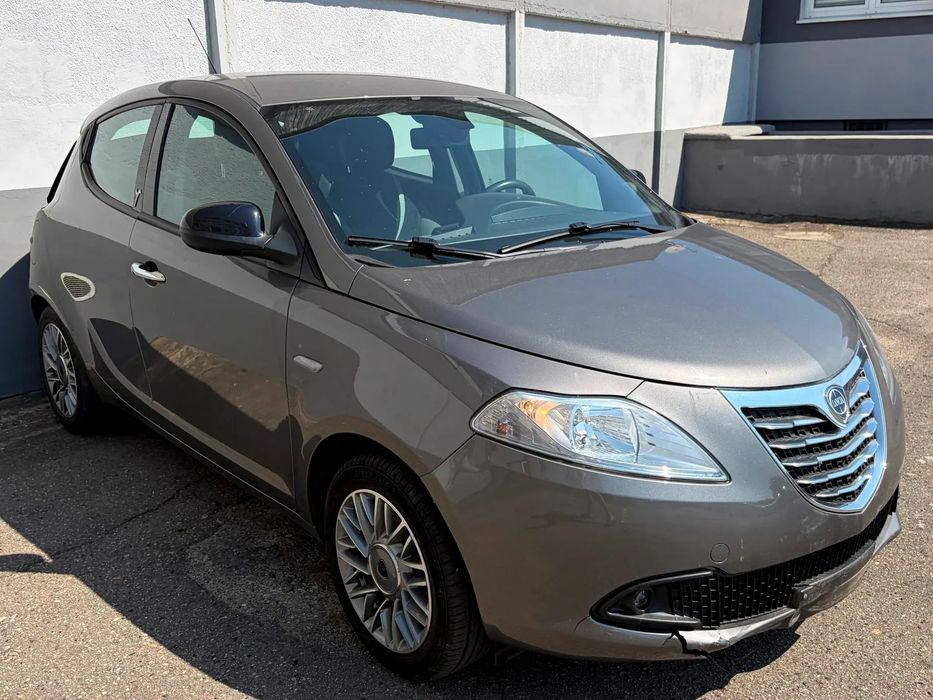 Lancia Ypsilon Wersja Gold 1,2 benzyna 8v Klima 75Tkm Serwisowany 1 właściciel