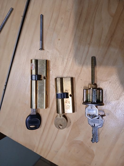 Wkładka do drzwi bębenkowa trzy stuki z kluczykiem