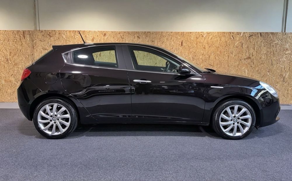 Alfa Romeo Giulietta 1.6 JTDm 105cv