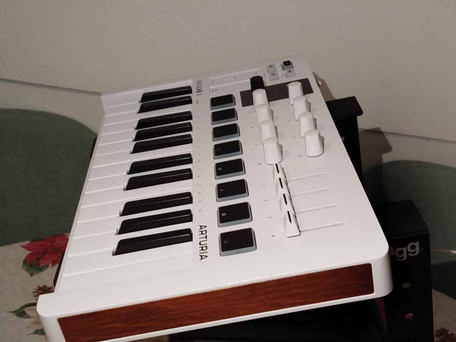 Arturia Minilab 3 MIDI controller