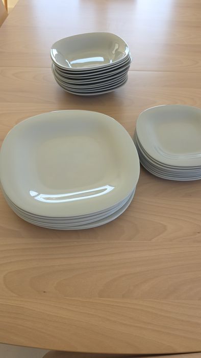 Conjunto Louças/ Pratos