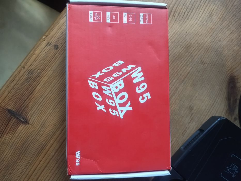 Приставка Smart TV-box W95 2/16Gb