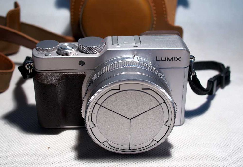 Panasonic Lumix DMC-LX100 (srebrny)