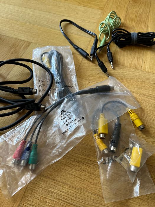 Kabel, kable, pudło z kablami