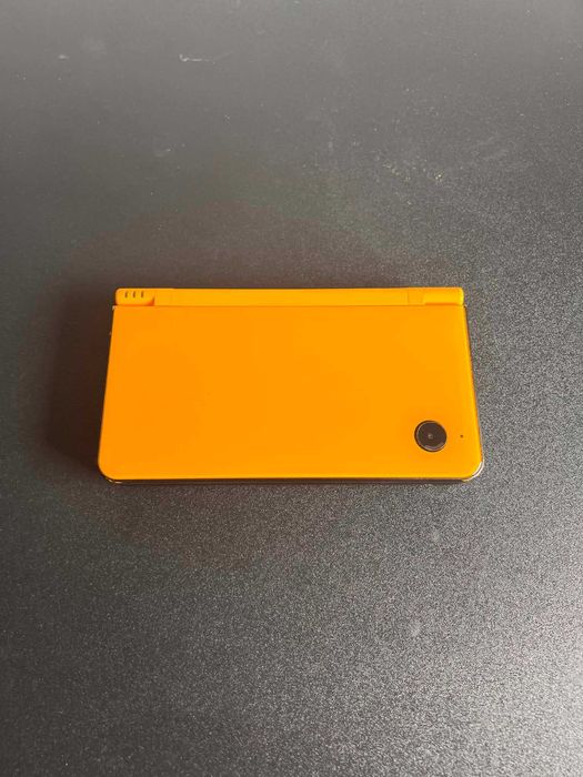 Nintendo DSi XL Amarela com 80+ Jogos
