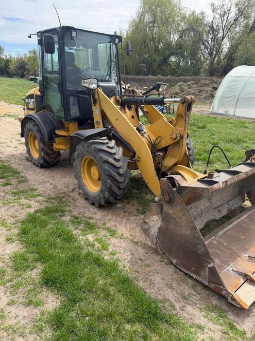 Caterpillar CAT 908H2, 2011 ROK ŁYŻKA OTWIERANA