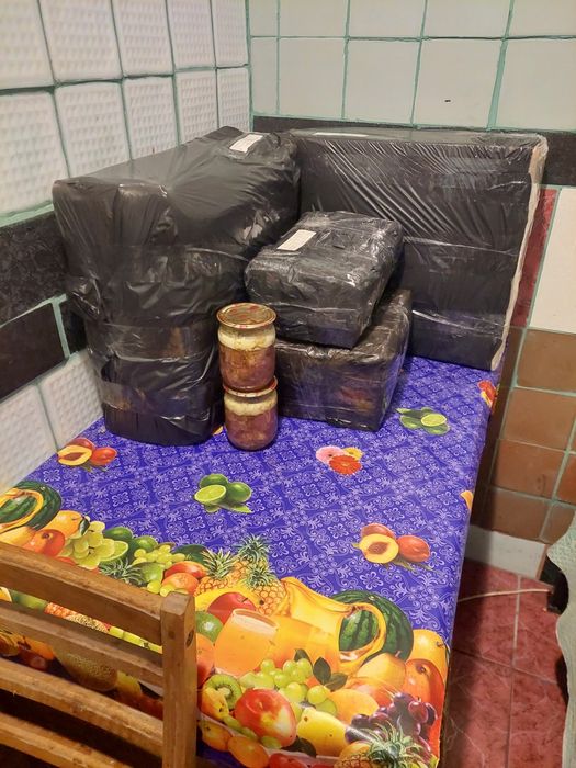 Домашні консерви, пештет, рибні, мясні, тушенки, каші з м'ясом яловичи