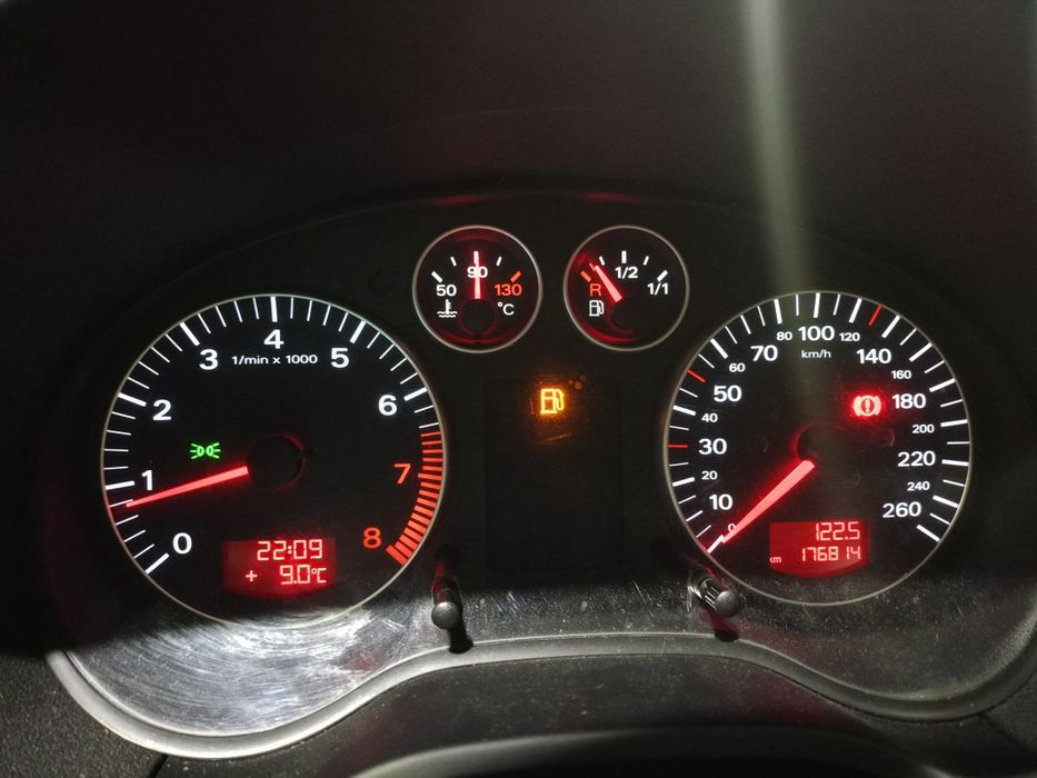 Audi A3 8P    1.6 115 KM