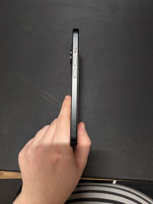 iPhone 15 128 GB Czarny