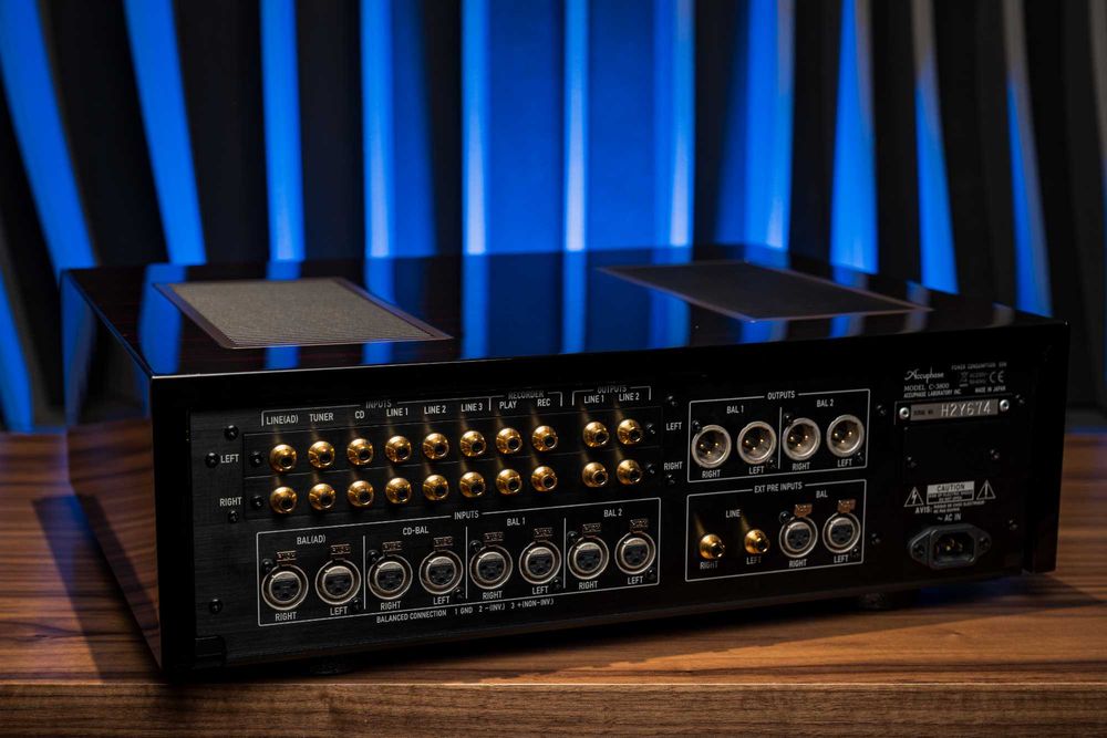 Accuphase C-3800 przedwzmacniacz preamp