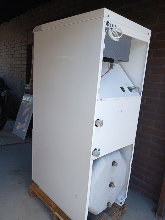 Котел газовий підлоговий димохідний Protherm 30  KZL