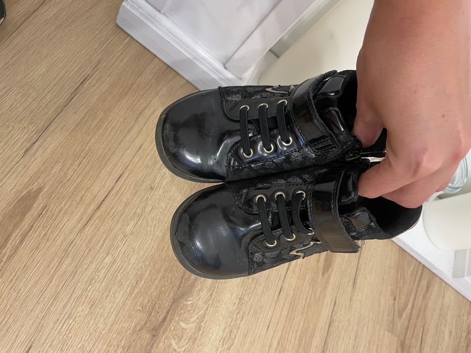 Buty dla dziewczynki