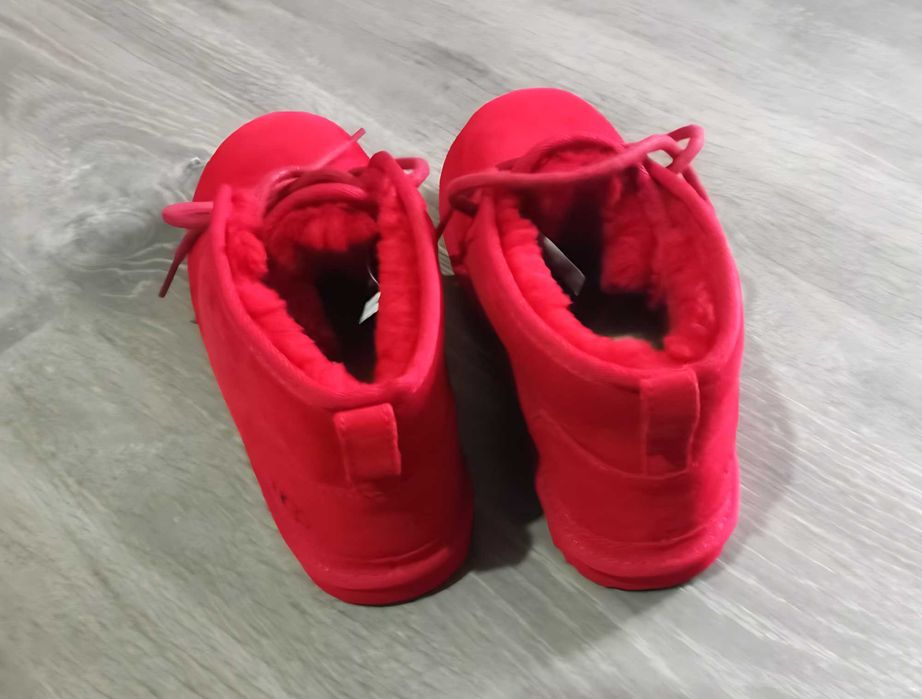 Жіночі зимові черевики UGG червоні 38р.