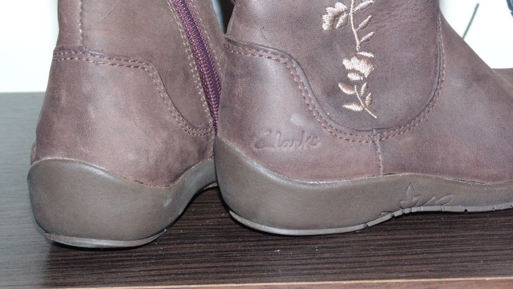 Детские зимнии сапожки Clarks Gore-tex 25 размера стелька 15см