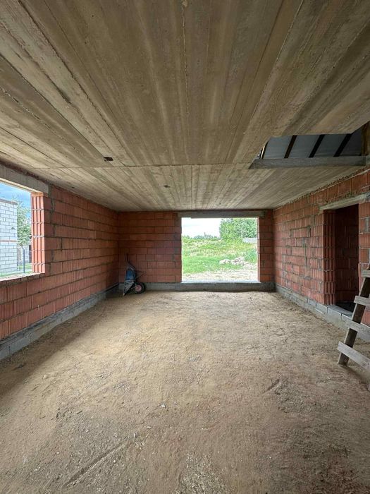 Dom w stanie surowym otwartym