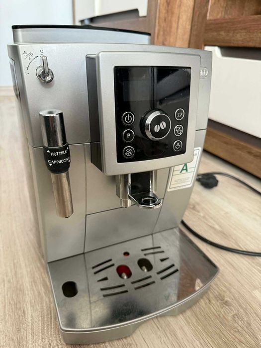 Ekspres ciśnieniowy De'Longhi ECAM 23.420.SB