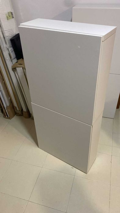 2 Sapateiras Brancas