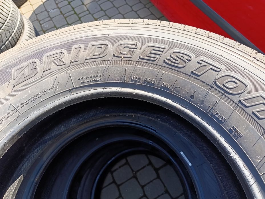 255 70 18 Bridgestone