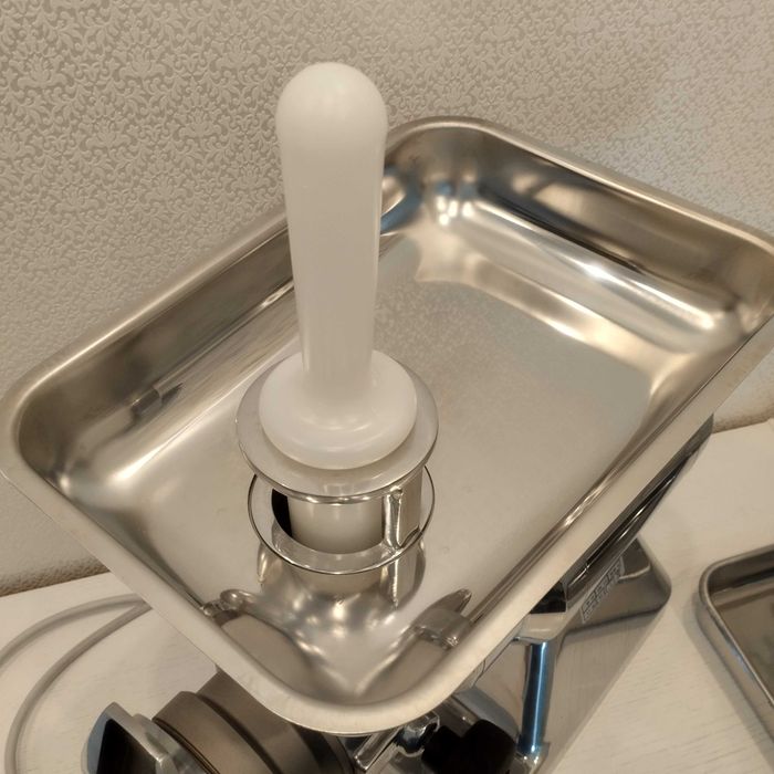 Мясорубка профессиональная  Everest TC22  Unger (220)