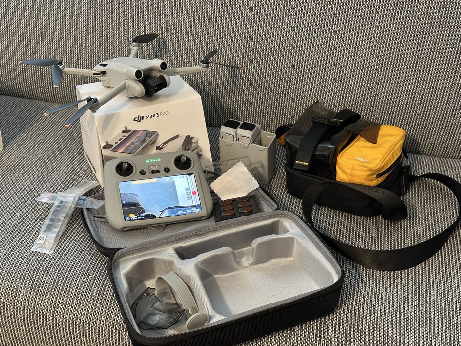 Dron DJI Mini 3 Pro Fly More Combo