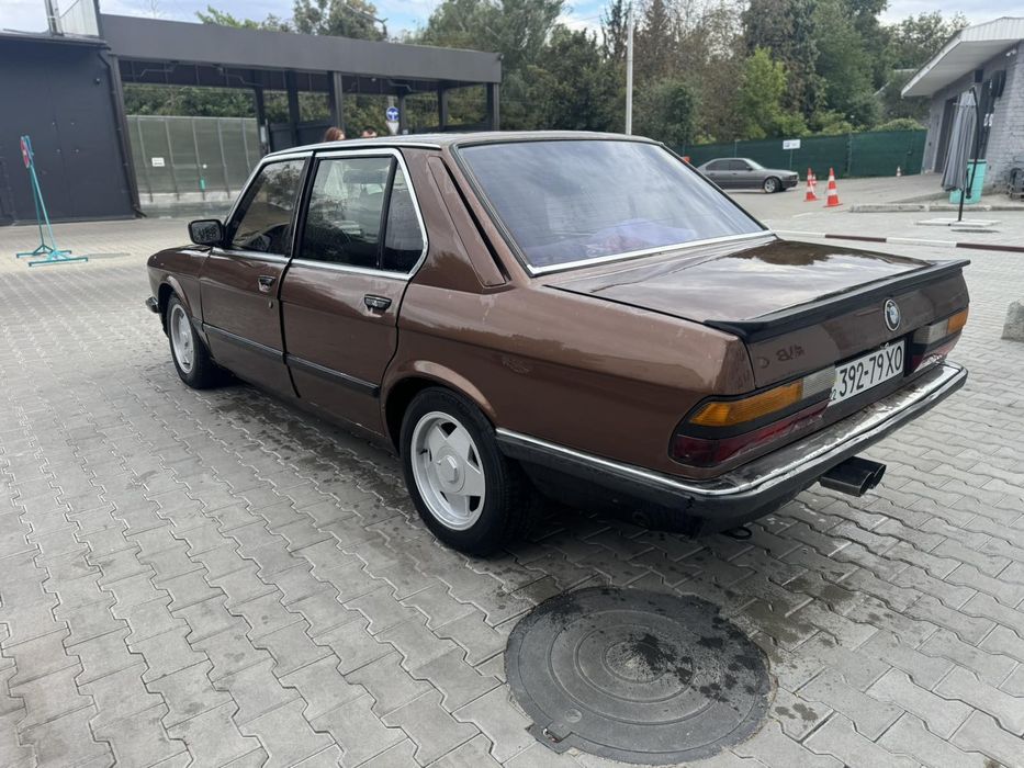 Продам BMW 518  M30b28 1984,2.8 газ/бензин