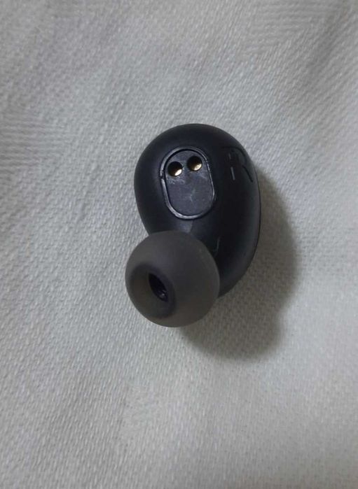 Jbl free X правый