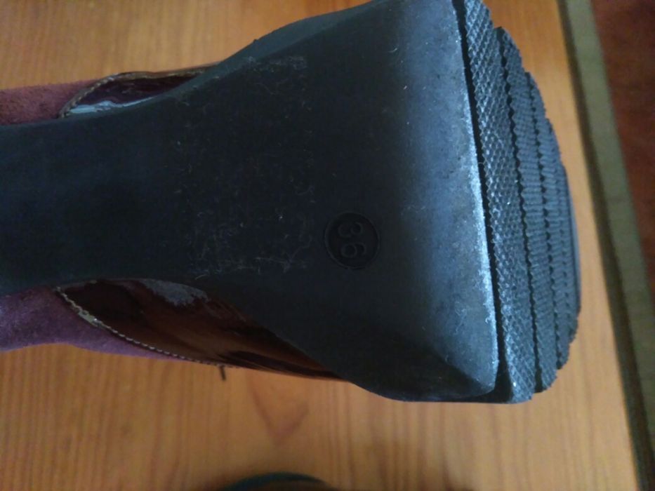 Botas de pele para mulher