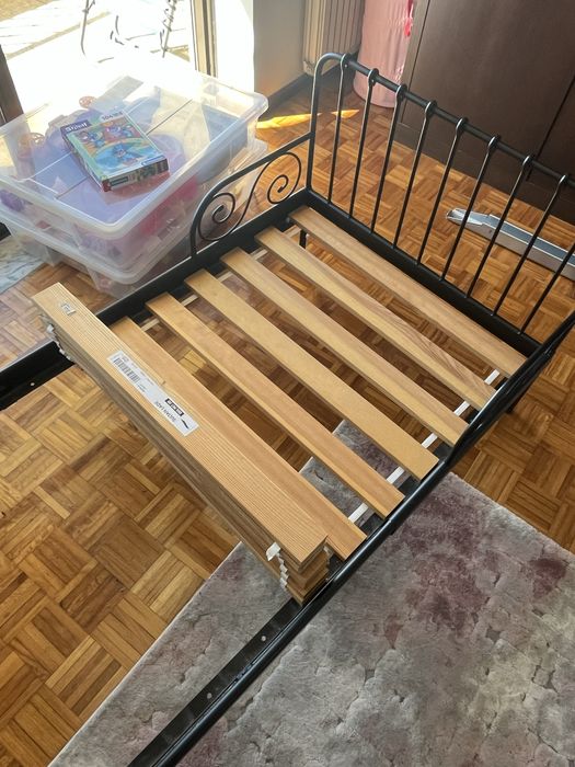 Cama IKEA MINNEN para crianças com colchão 80x200