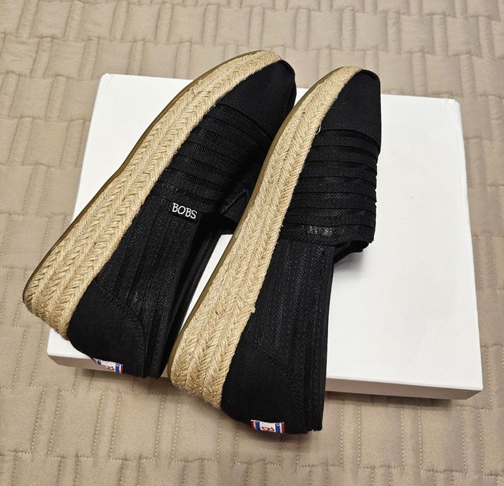 alpercatas tamanho 37 marca Skechers