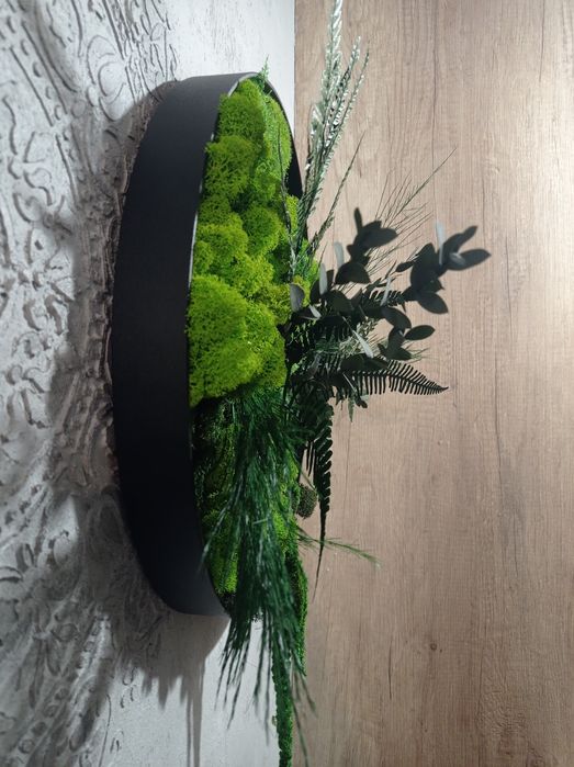 Obraz z mchu koło metal loft żywy mech chrobotek