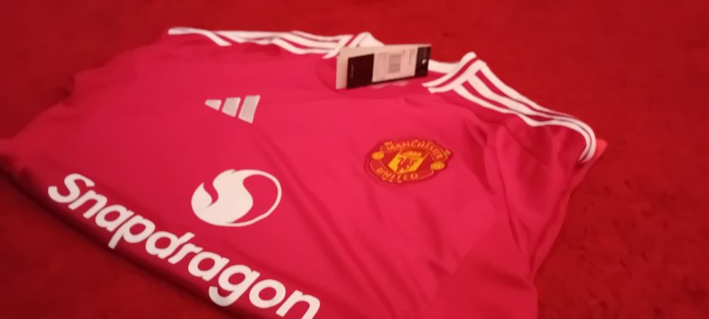 Camisola L e bandeira Manchester United